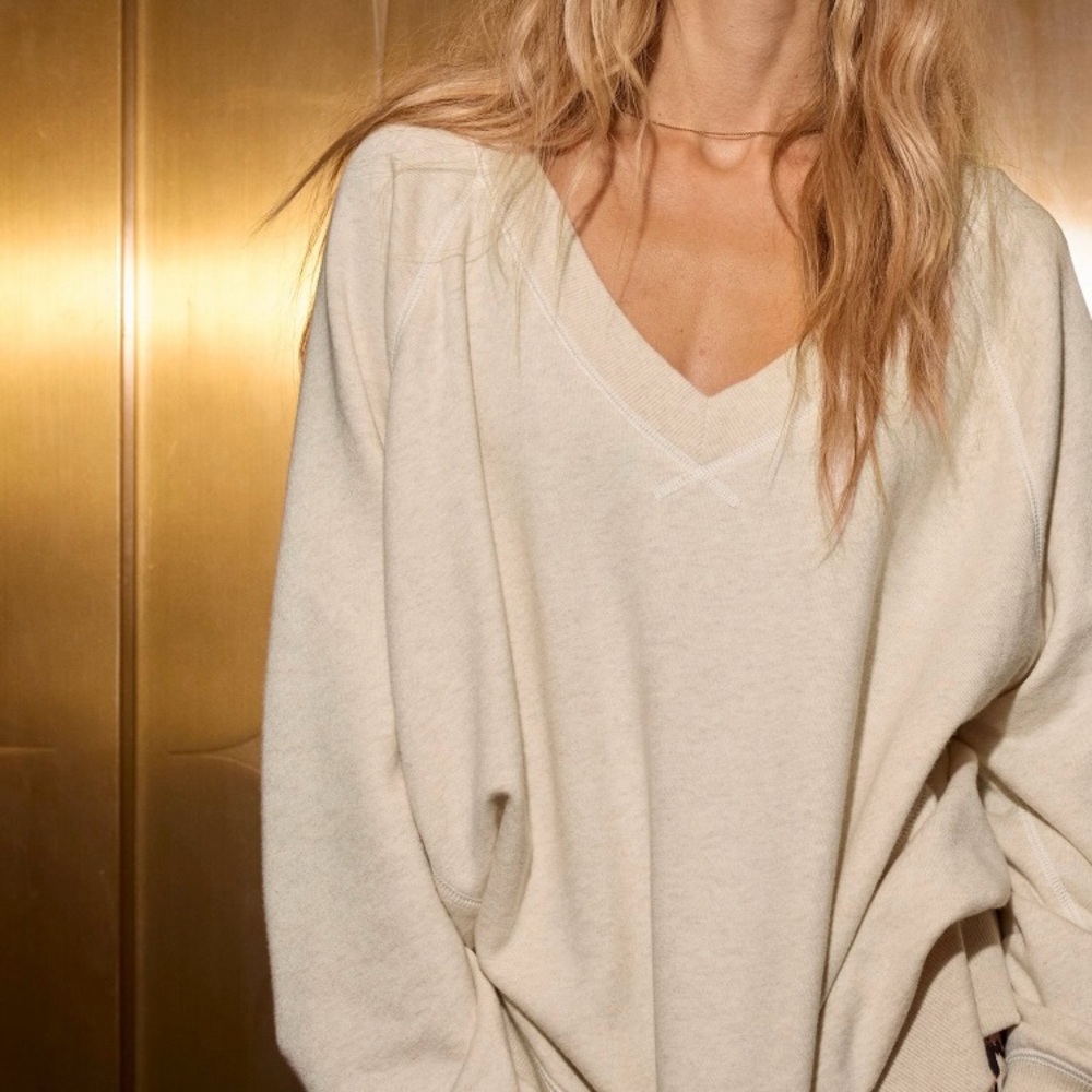 Cream V-Neck Oversized Sweatshirt